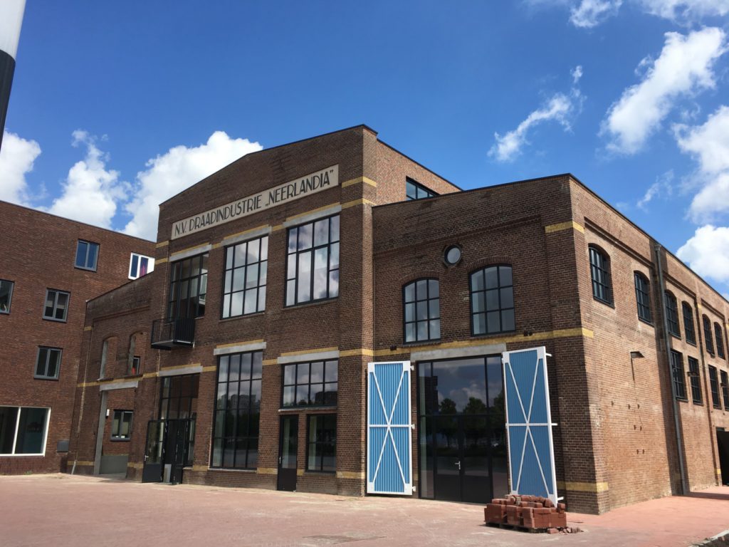 NEERLANDIA UTRECHT Lithos